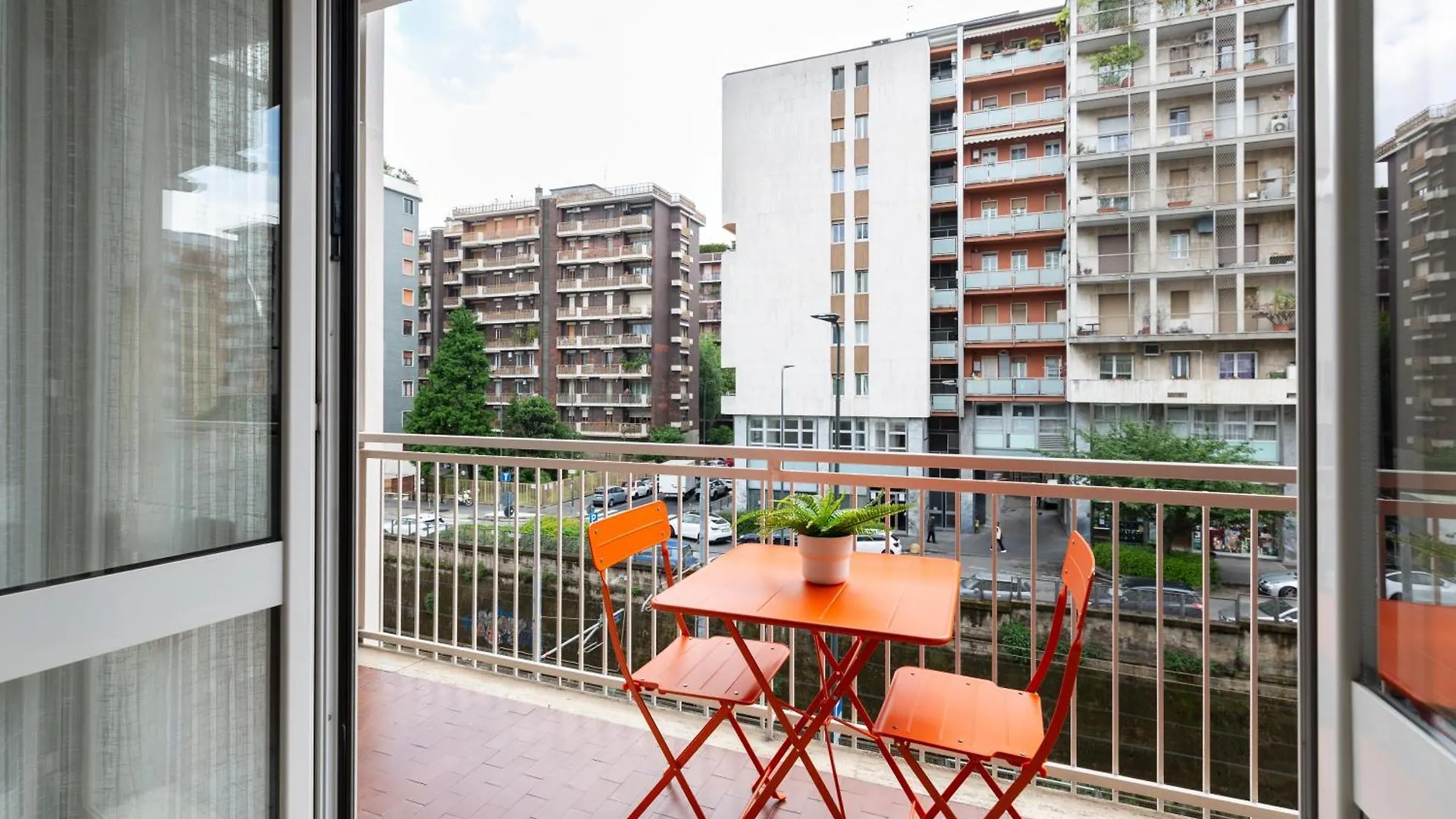 Feels Like Home Milano Italien